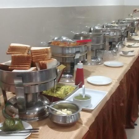 Hotel Delux Inn Agra  Eksteriør billede