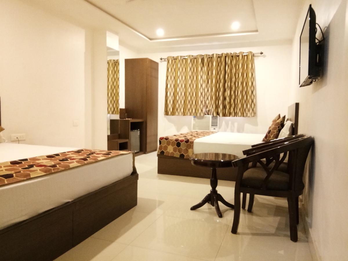 Hotel Delux Inn Agra  Eksteriør billede