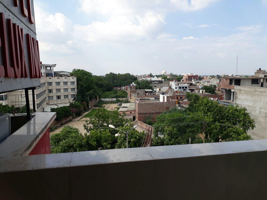 Hotel Delux Inn Agra  Eksteriør billede