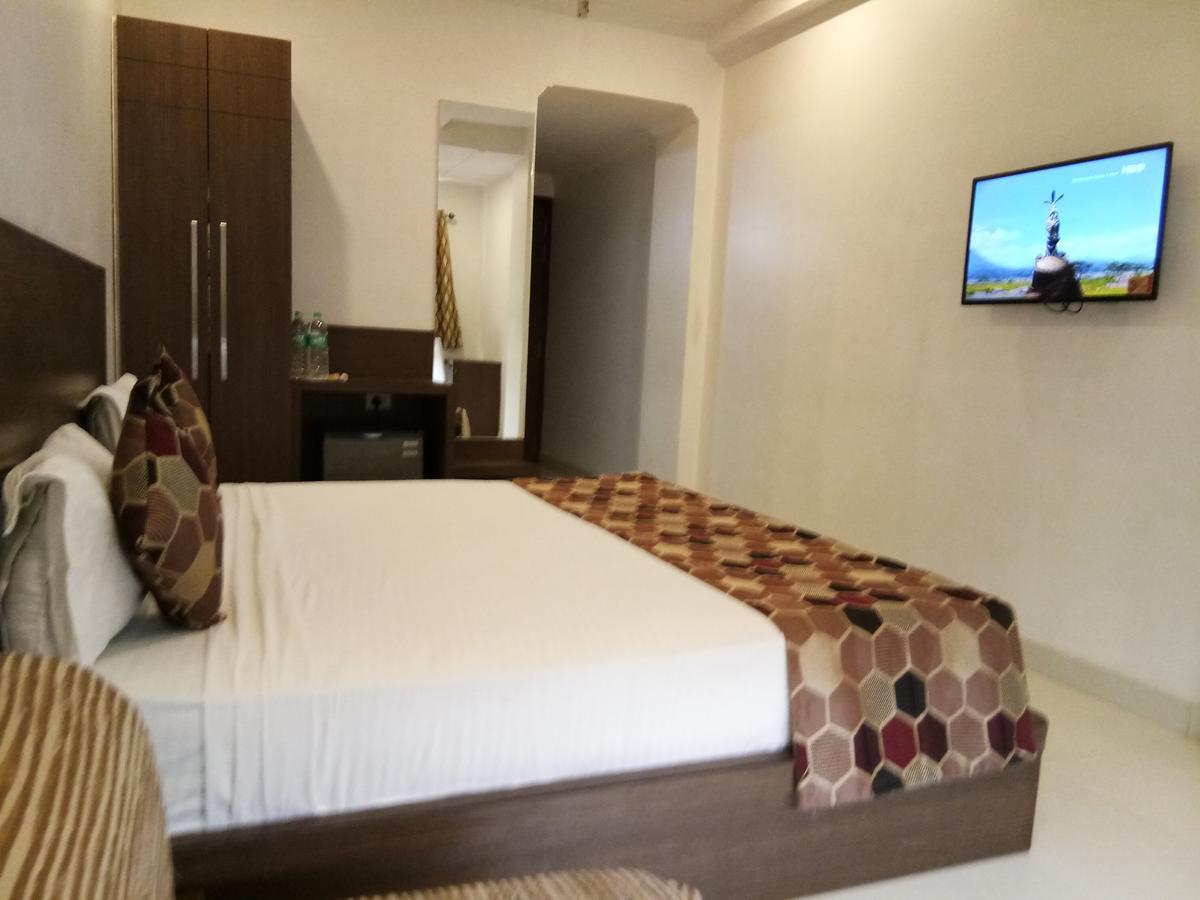 Hotel Delux Inn Agra  Eksteriør billede