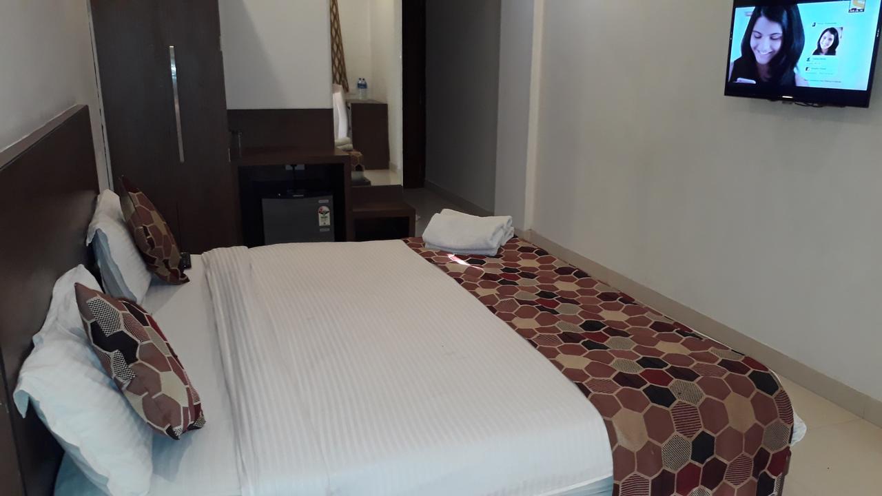 Hotel Delux Inn Agra  Eksteriør billede